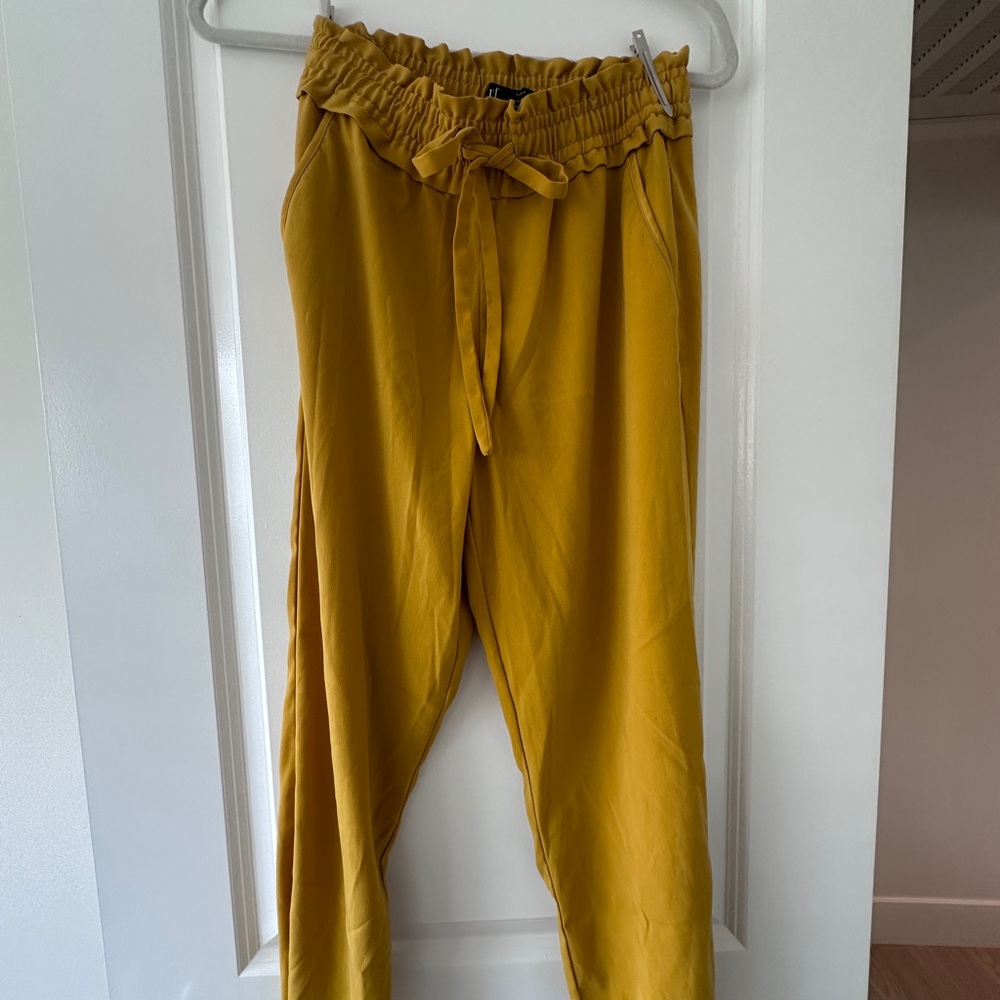 Zara Mustard Yellow Paperbag Waist Pants